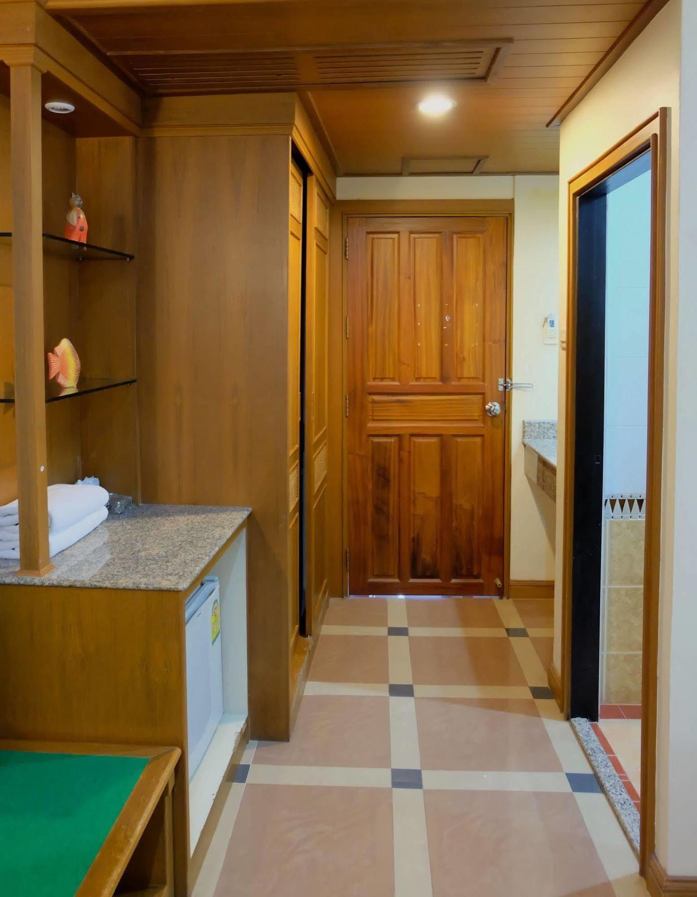 فندق فيينج ثونج هوتل Krabi town المظهر الخارجي الصورة